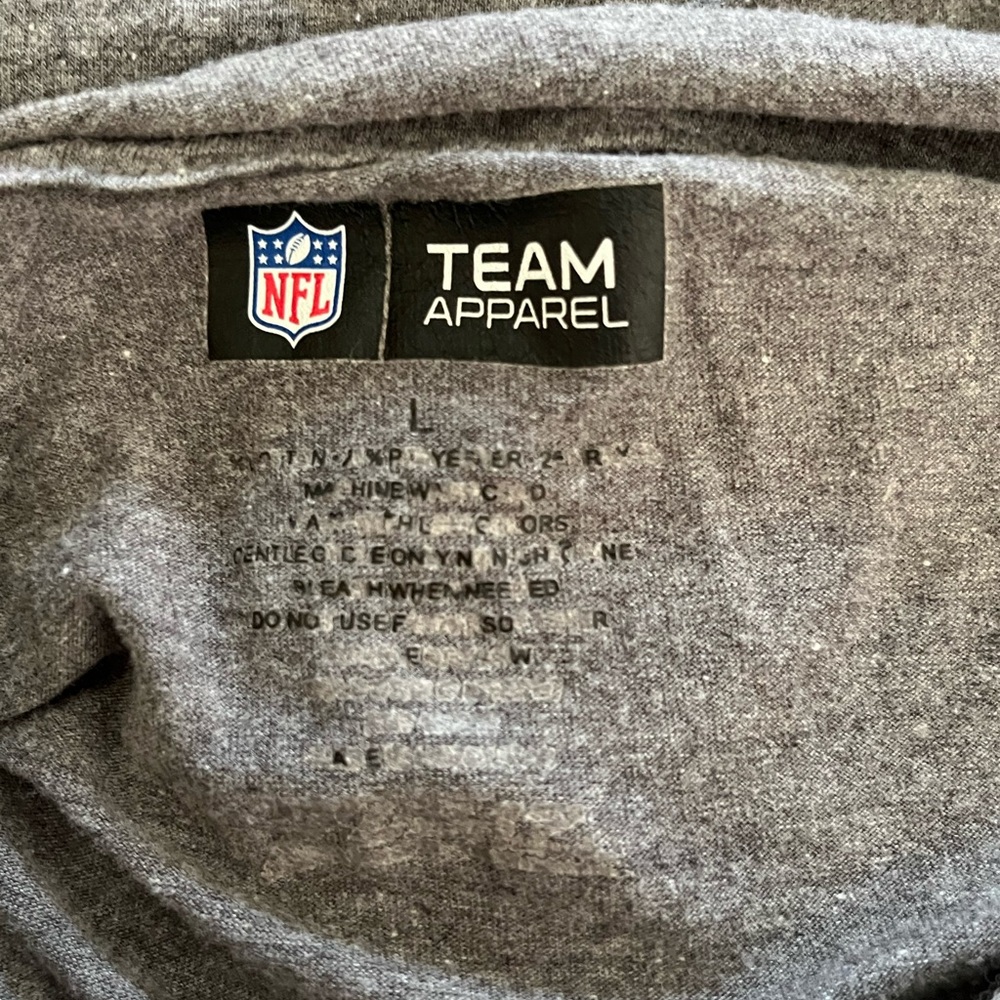 NFL Team Apparel- Chicago Bears hooded shirt men’s large - Picture 3 of 3